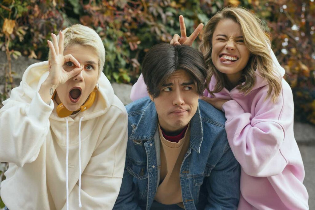 freunde posen zusammen